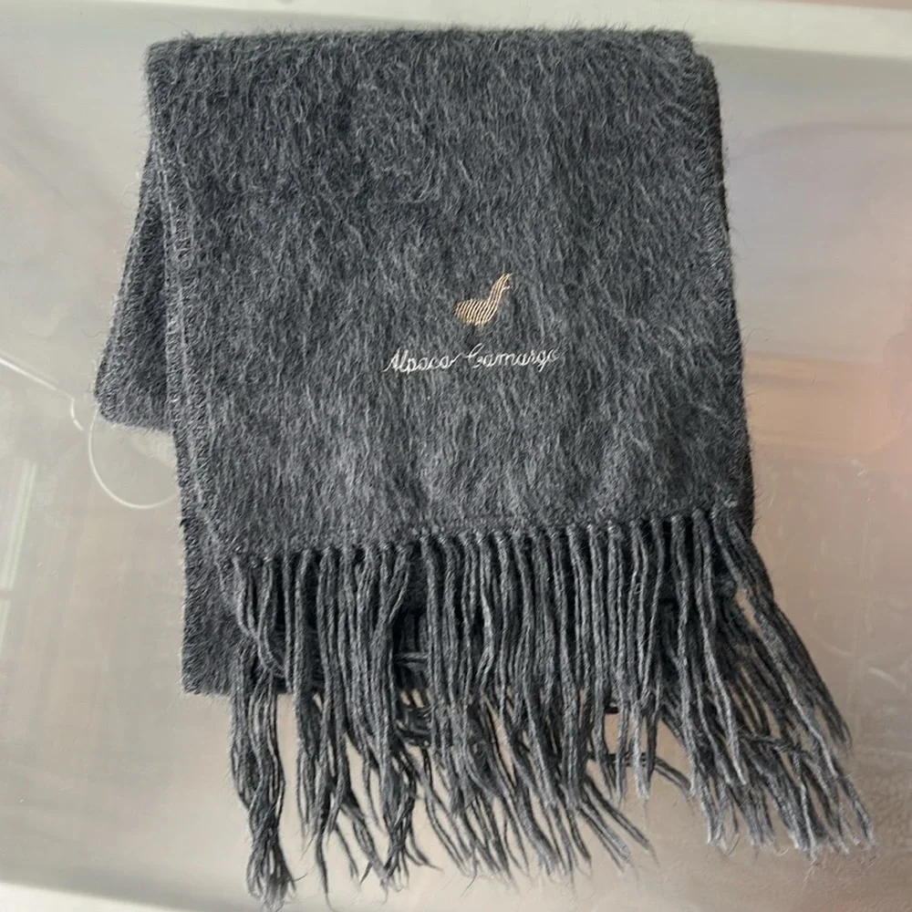 🦙🇵🇪 Long Dark Gray 100% Alpaca Peruvian Scarf with Fringe by Alpaca Camargo